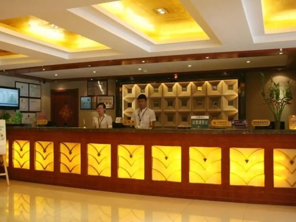 Янчжоу: GreenTree Inn Yangzhou South Yangtze River Road University City Expres