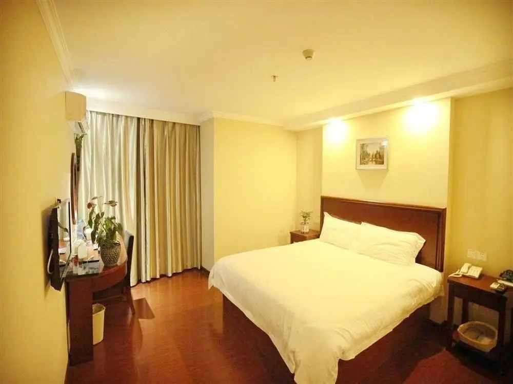 Янчжоу: GreenTree Inn Yangzhou South Yunhe Road Yangzhou Bridge Express Hotel