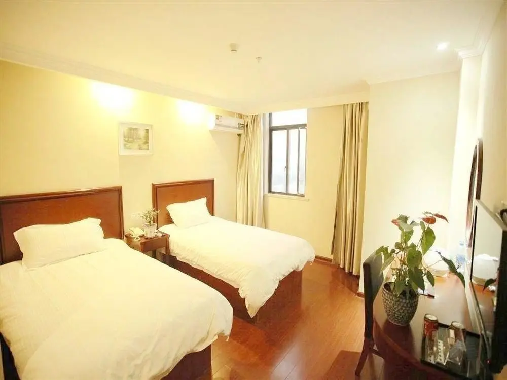 Янчжоу: GreenTree Inn Yangzhou South Yunhe Road Yangzhou Bridge Express Hotel