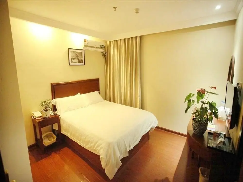 Янчжоу: GreenTree Inn Yangzhou South Yunhe Road Yangzhou Bridge Express Hotel