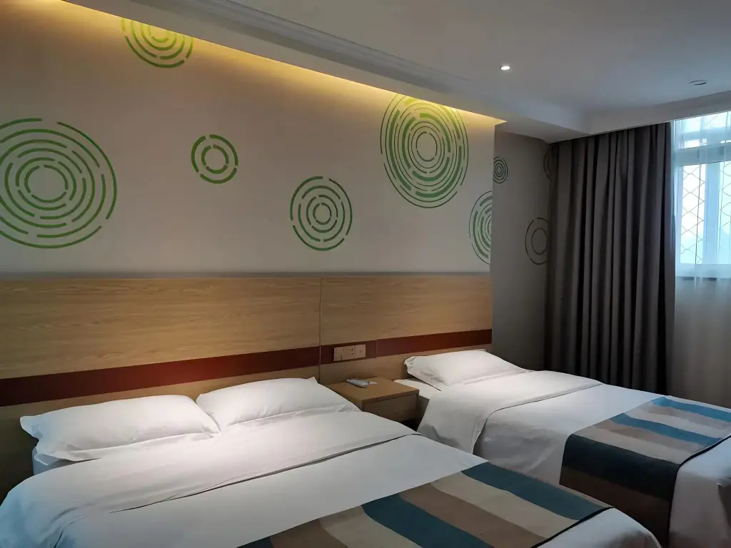 Сюйчжоу: GreenTree Inn Xuzhou Yunlong District West Gate of Yunlong Public Park Express Hotel