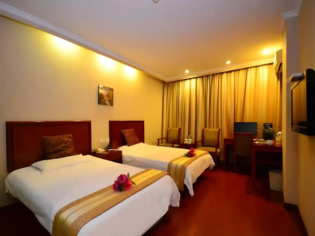Сюйчжоу: GreenTree Inn Xuzhou Yunlong District West Gate of Yunlong Public Park Express Hotel
