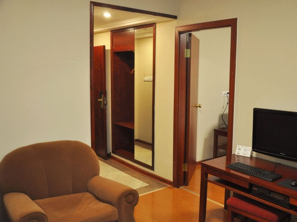 Сюйчжоу: GreenTree Inn Xuzhou Railway Station Hotel
