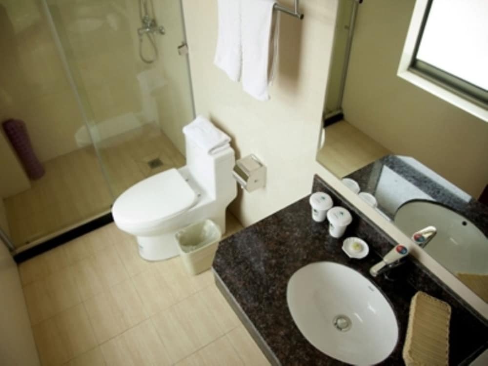 Ляньюньган: GreenTree Inn Jiangsu Lianyungang Guanyun Wenzhou Shangmaocheng Express Hotel