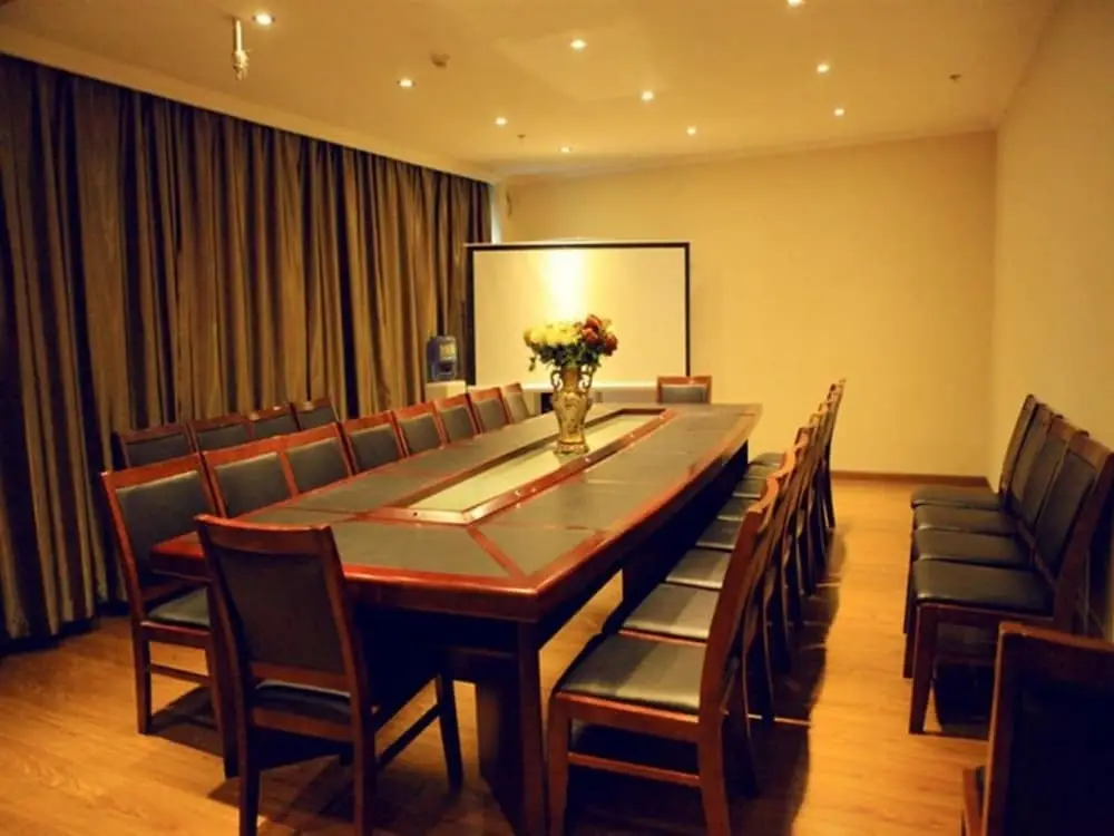 Хуайань: GreenTree Inn Huaian University Town Hotel