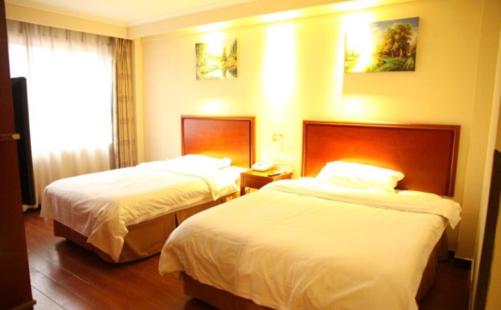 Хецзе: GreenTree Inn Shandong Heze No.1 Senior Middle School Business Hotel