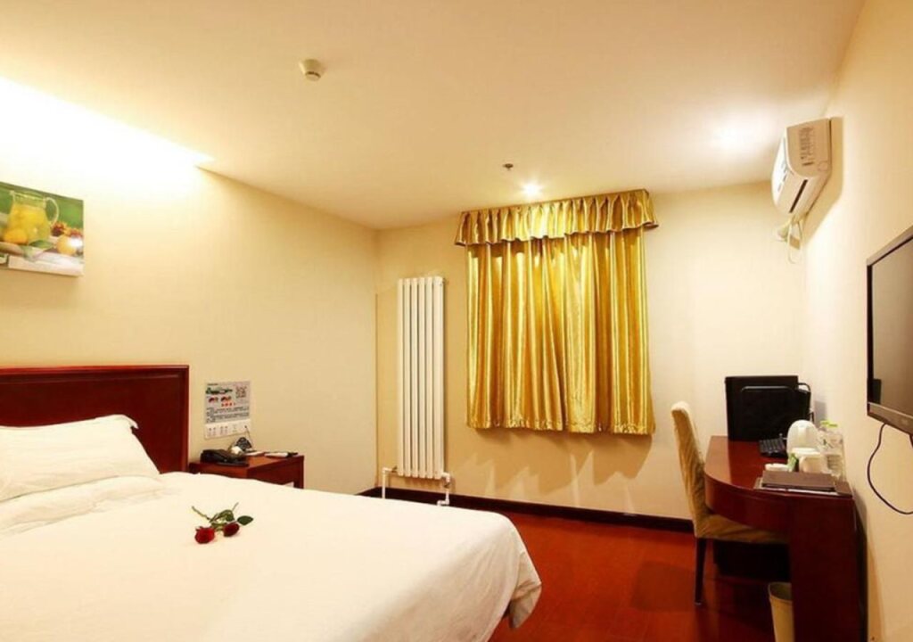 Дабань: GreenTree Inn Chifeng Linxi Ronglin Homeland Express Hotel