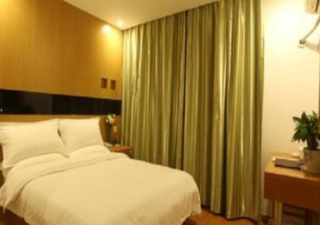 Чаоян: Vatica ChaoYang the East of Railway Station XinHua Road Hotel