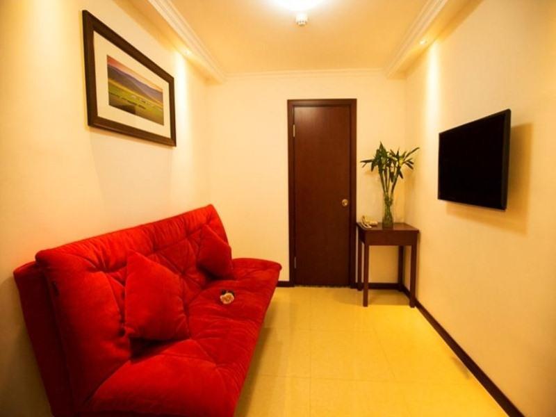 Цзиньчжоу: GreenTree Inn Liaoning Jinzhou Railway Station Express Hotel