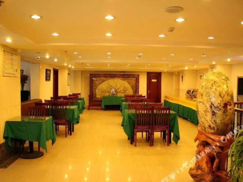 Цзиньчжоу: GreenTree Inn Liaoning Jinzhou Railway Station Express Hotel