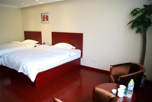 Хецзе: GreenTree Inn Shandong Heze Juye Middle Qingnian Road Express Hotel