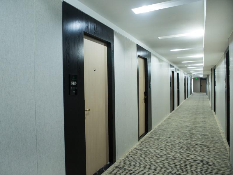 Линьи: Greentree Inn Linyi Lanshan District Bus Station E