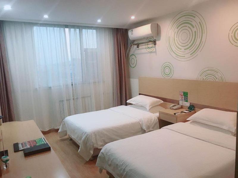 Линьи: GreenTree Inn Linyi Junan Tianqiao Road Hotel