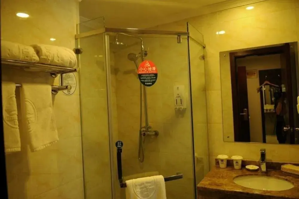 Чэнду: GreenTree Inn Chengdu North Railway Station Beichengtianjie Business Hotel