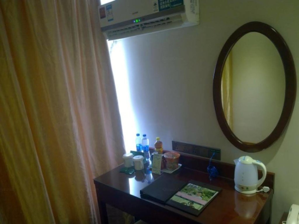 Нанкин: GreenTree Inn Nanjing Jiangning District Jiangning University Chenjiaoyuan Metro Station Express Hotel