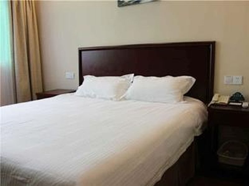 Таншань: Greentree Inn Tangshan Lubei District Yuhuadao Hot