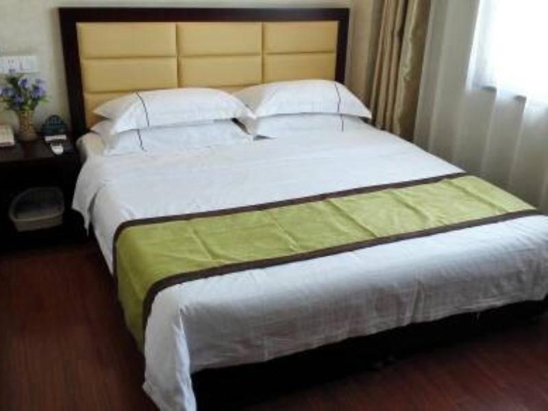GreenTree Inn Taiyuan Xiaodian District Fushikang South Wucheng Road Express Hotel — фото 1