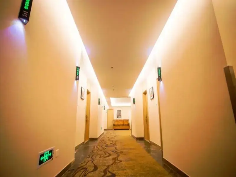Тайюань: GreenTree Inn Taiyuan Xiaodian District Fushikang South Wucheng Road Express Hotel