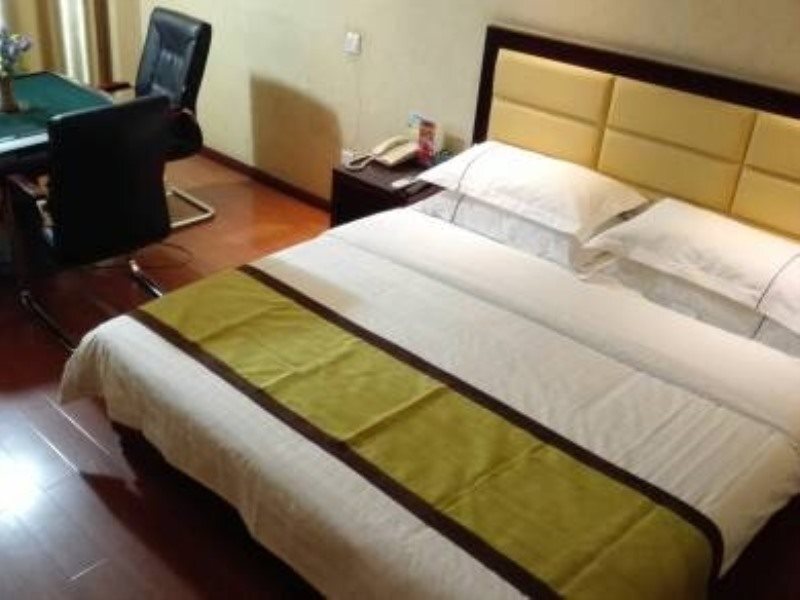 Тайюань: GreenTree Inn Taiyuan Xiaodian District Fushikang South Wucheng Road Express Hotel