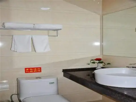 GreenTree Inn TaiYuan Jiancaoping District XingHua Street Hotel — фото 1