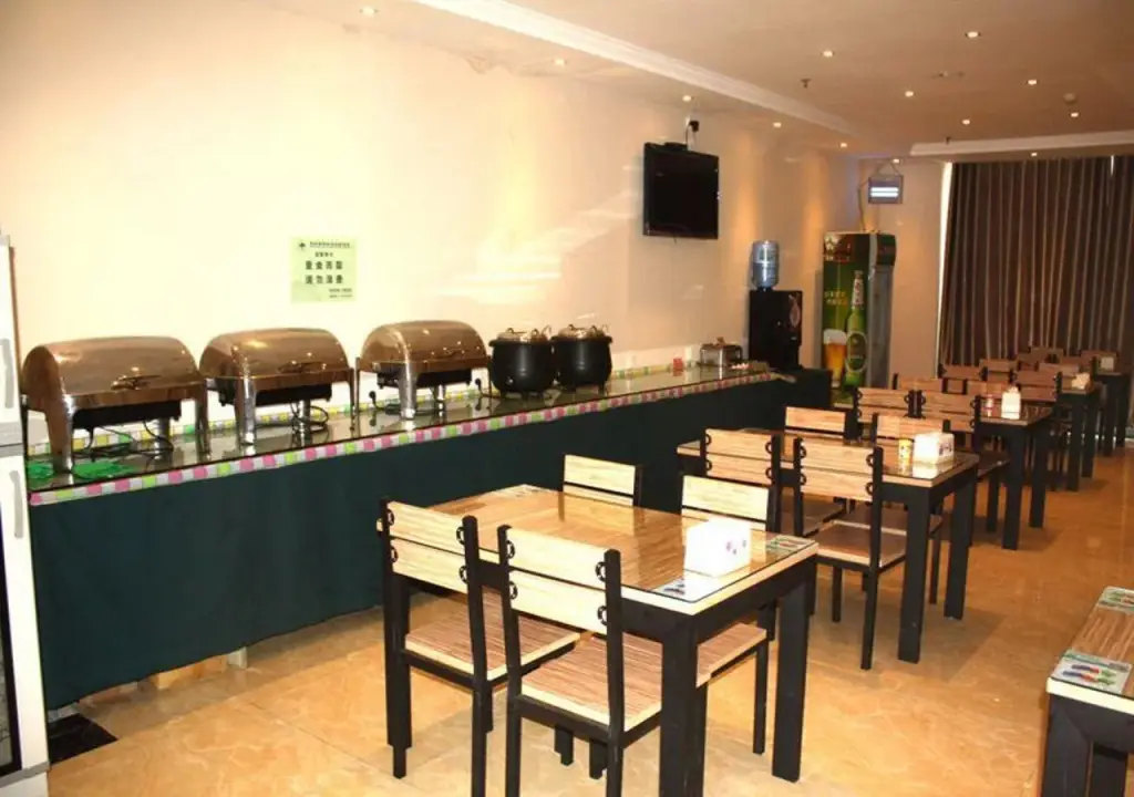 Лиаоченг: GreenTree Inn Liaocheng Chiping East Huixin Road Business Hotel