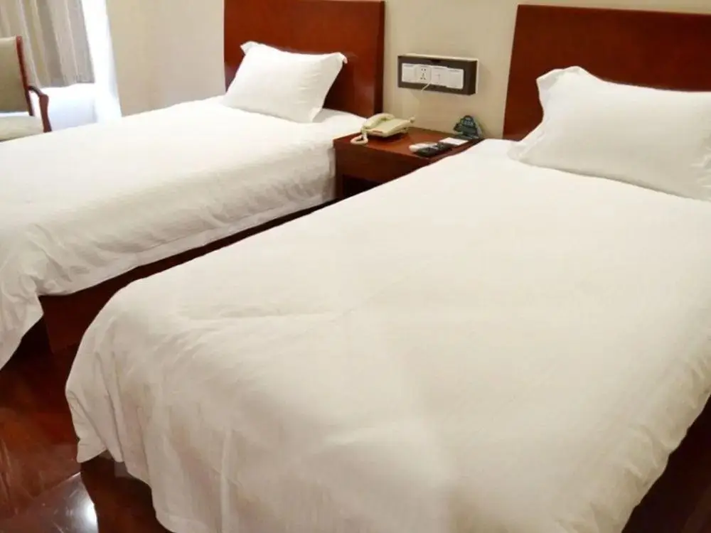 Вэйхай: GreenTree Inn Shandong Weihai Wendeng Wenjing Building Business Hotel