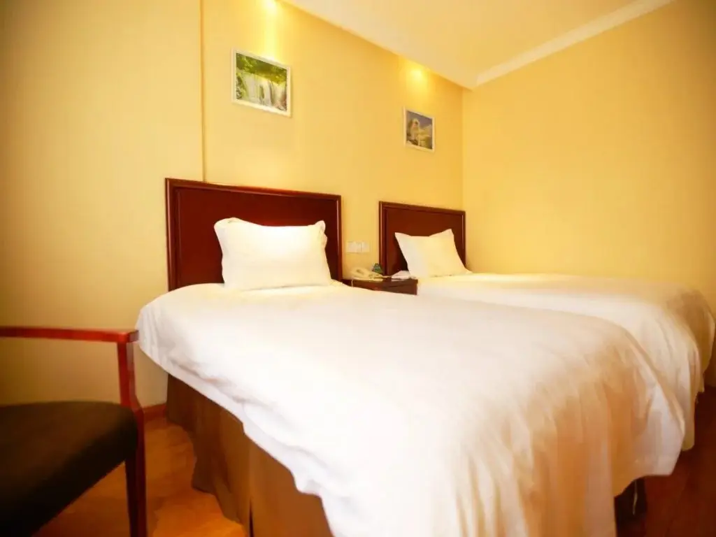 Чжанцзяцзе: GreenTree Inn Hunan Zhangjiajie Daqiao Road Ziwu Park Express Hotel