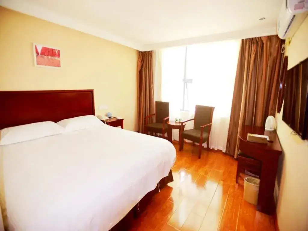 Чжанцзяцзе: GreenTree Inn Hunan Zhangjiajie Daqiao Road Ziwu Park Express Hotel
