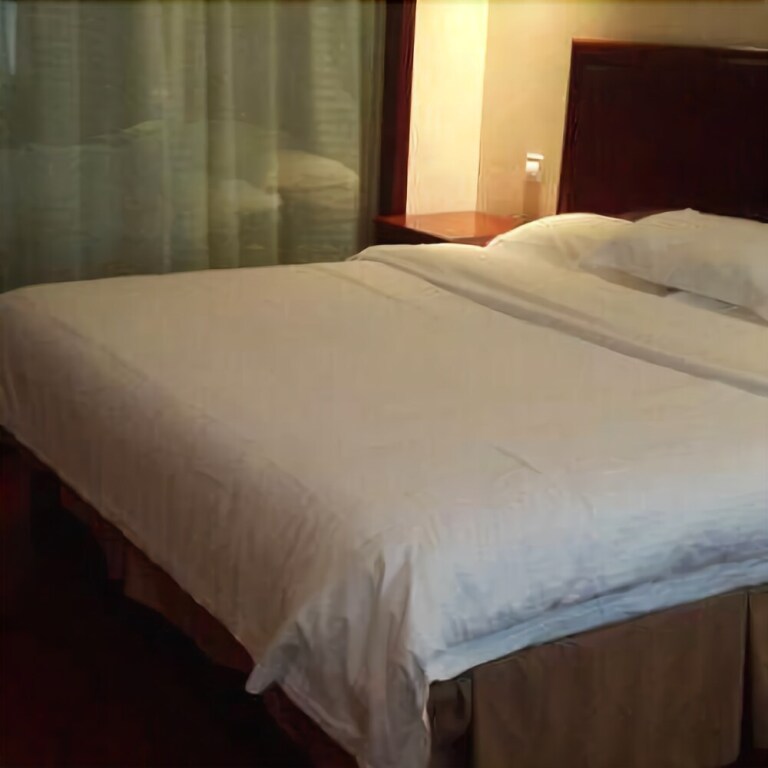 Лиаоченг: Greentree Inn Liaocheng Shuguang Building Express Hotel