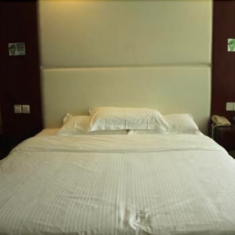 Лиаоченг: Greentree Inn Liaocheng Shuguang Building Express Hotel