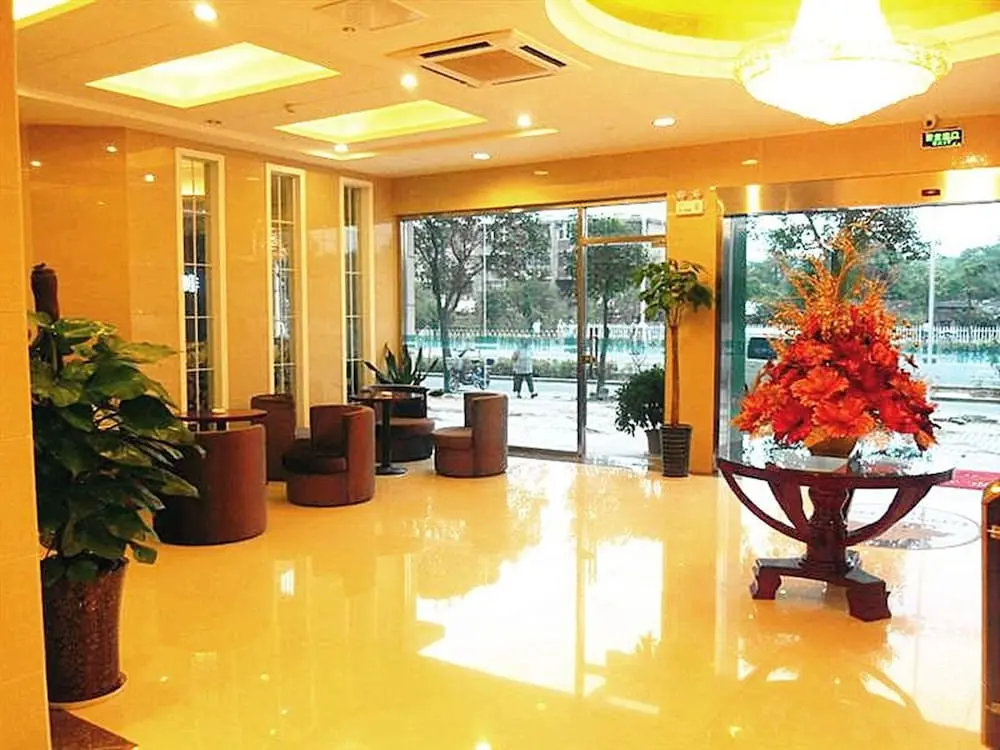 Бенгбу: GreenTree Inn Bengbu Longhu Express Hotel