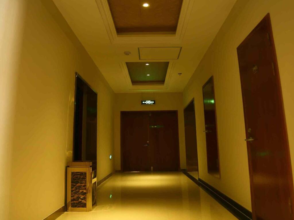 Сюйчжоу: GreenTree Inn Anhui Mingguang Chihe Avenue Guancheng International City Express Hotel