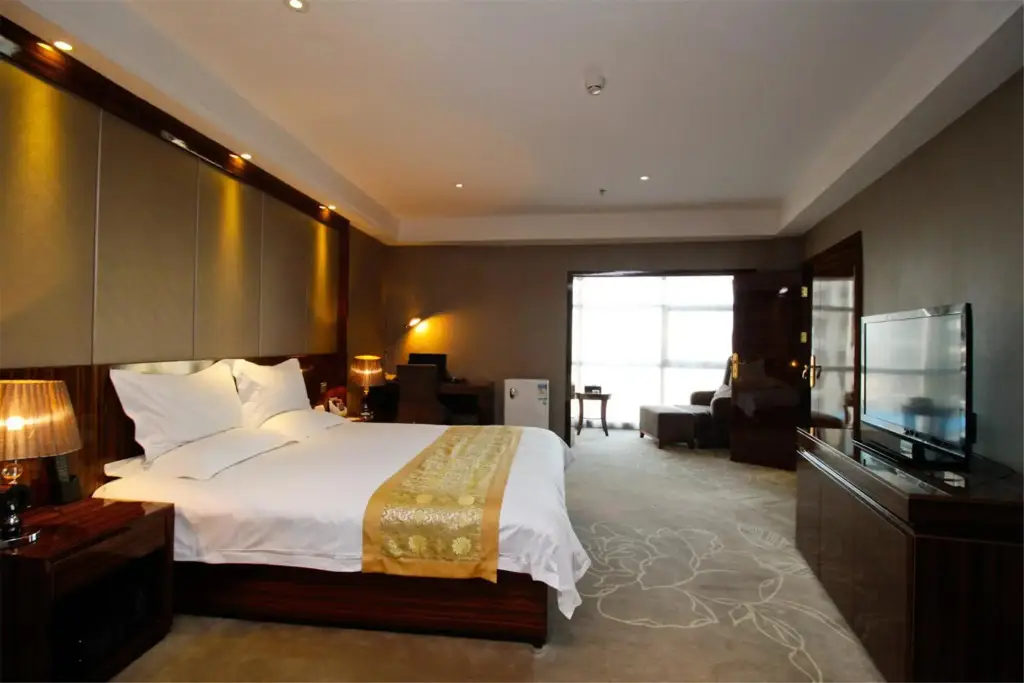 GreenTree Huainan Tianjiaan Square Guangchang road Hotel — фото 1