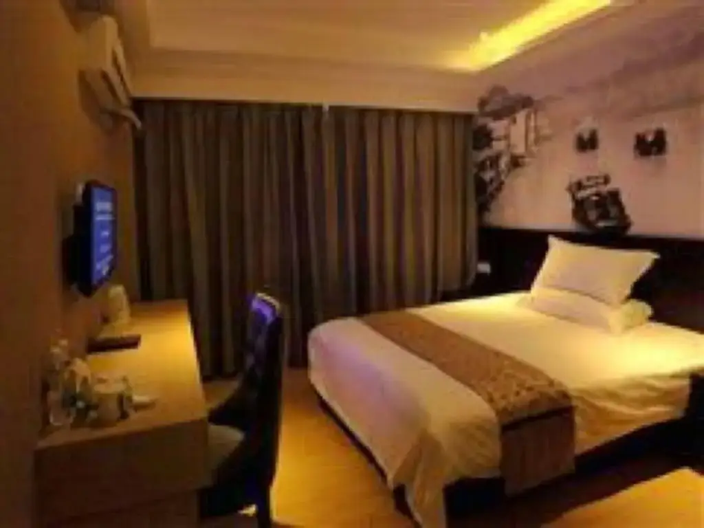 Хучжоу: GreenTree Inn Huzhou Wuxing District South Street Chaoyin Bridge Business Hotel