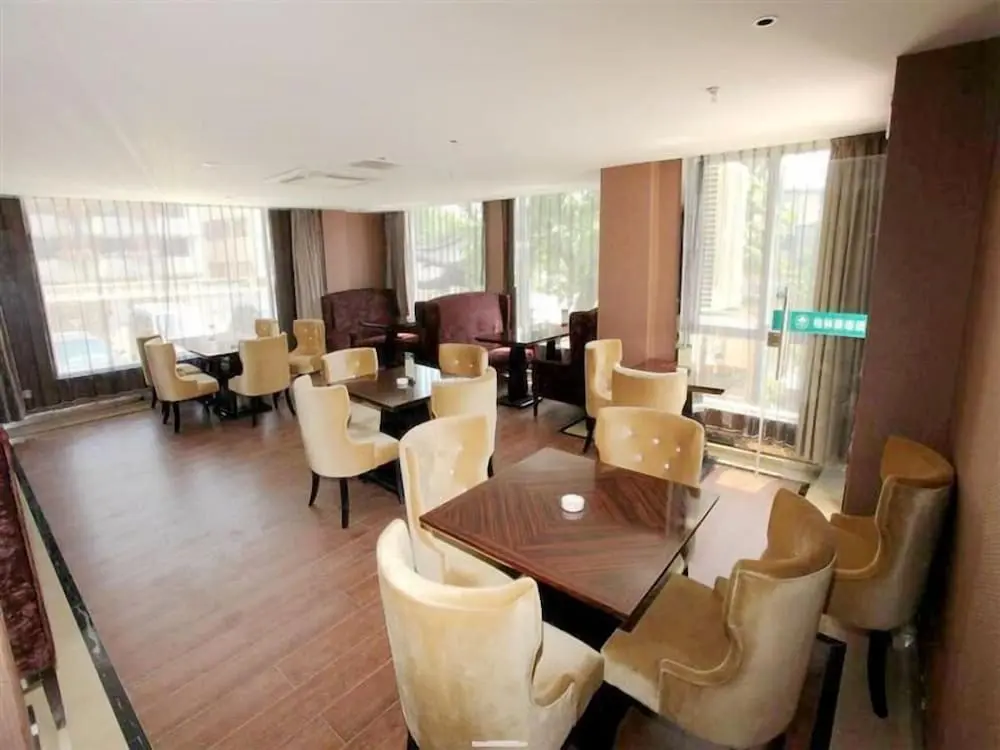 Хучжоу: GreenTree Inn Huzhou Wuxing District South Street Chaoyin Bridge Business Hotel