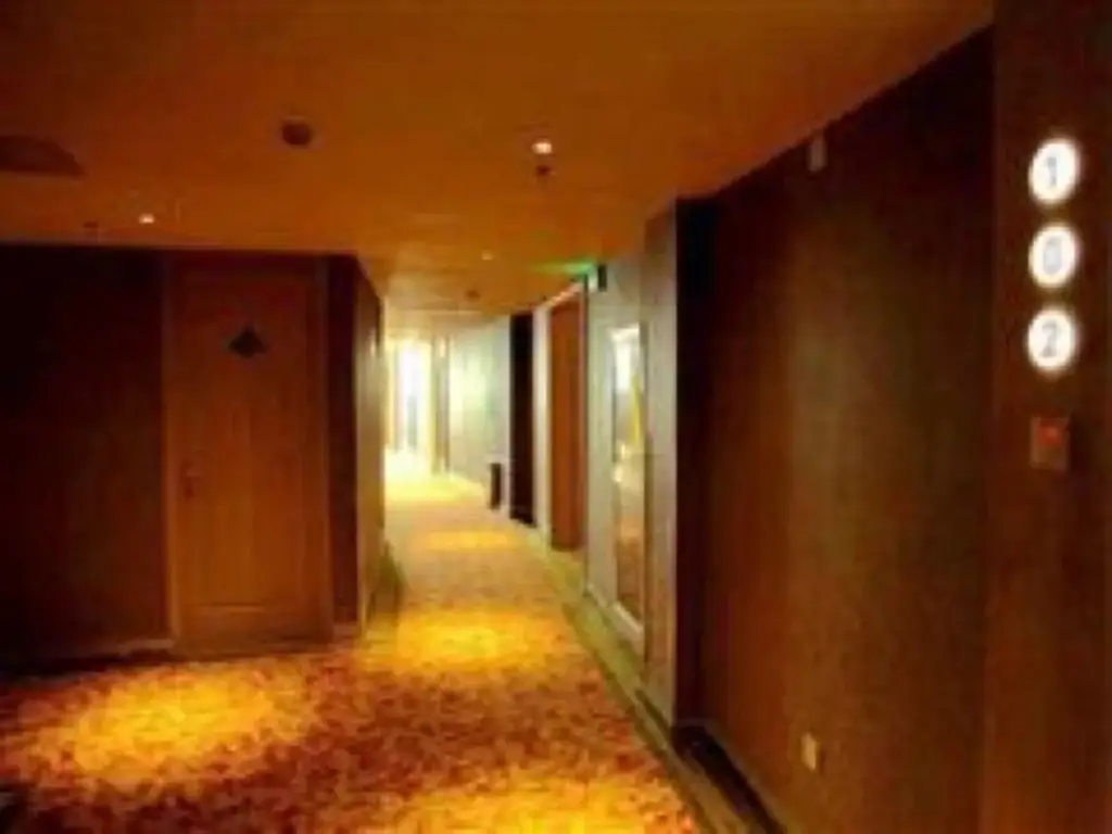Хучжоу: GreenTree Inn Huzhou Wuxing District South Street Chaoyin Bridge Business Hotel