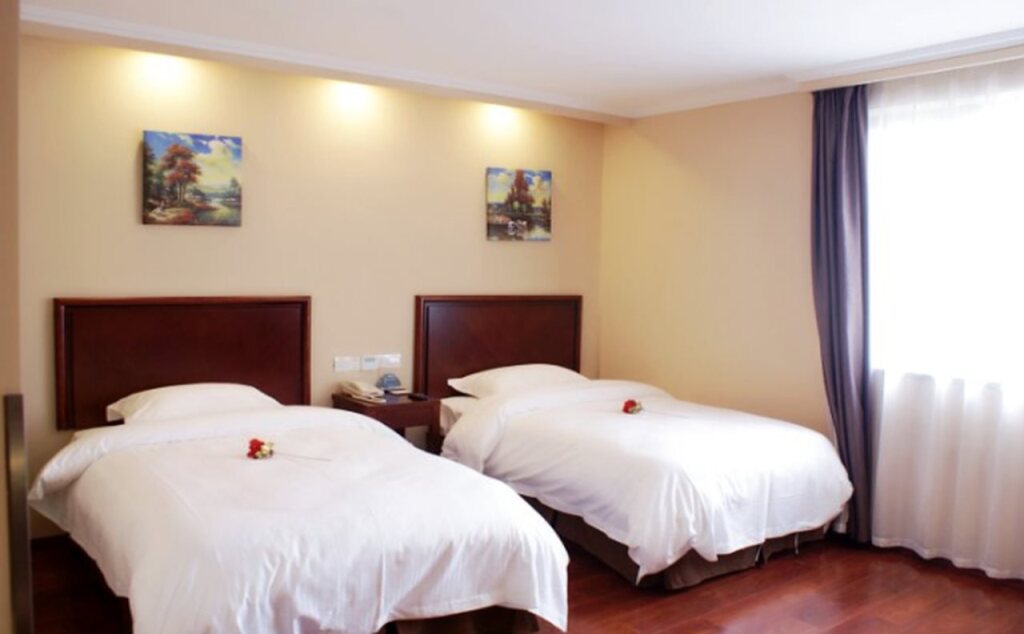Хуайнань: GreenTree Inn Huainan FengTai ZhongShan (N) Road Express Hotel
