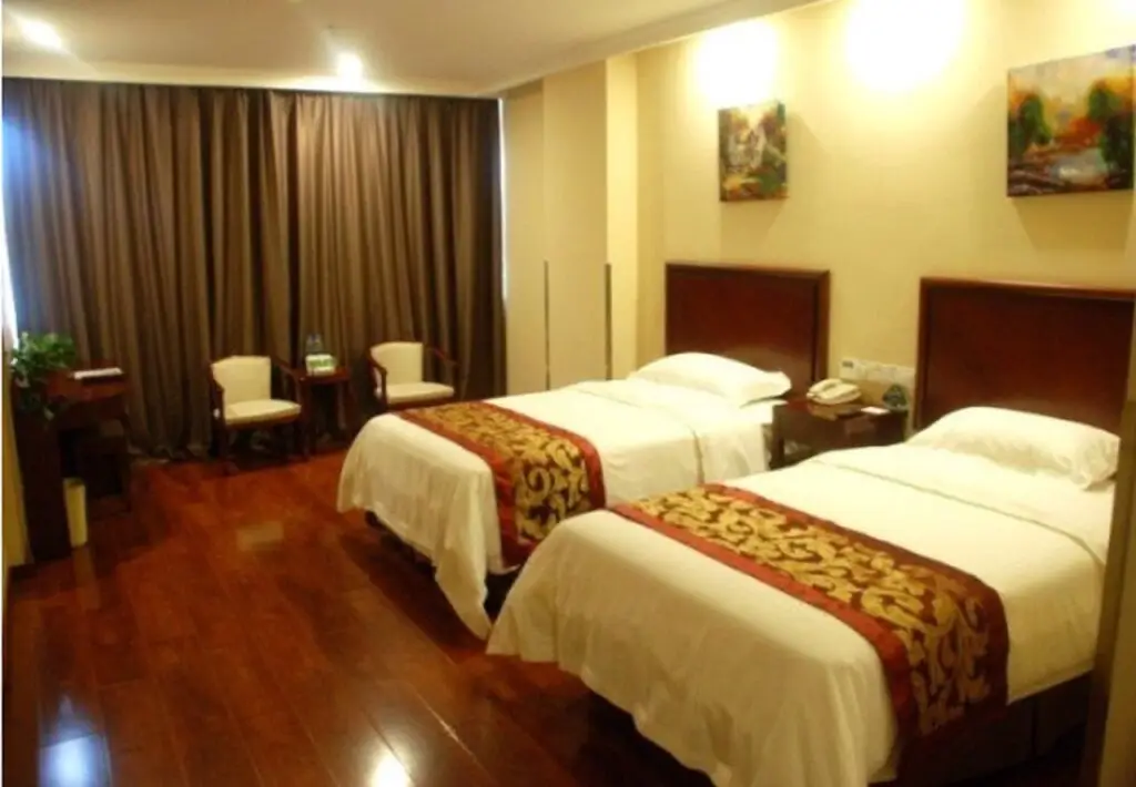 Хуайнань: GreenTree Inn Huainan FengTai ZhongShan (N) Road Express Hotel