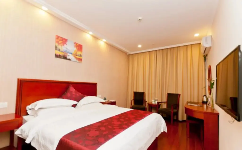 Хучжоу: GreenTree Inn HuZhou AnJi YingBin Avenue Express Hotel