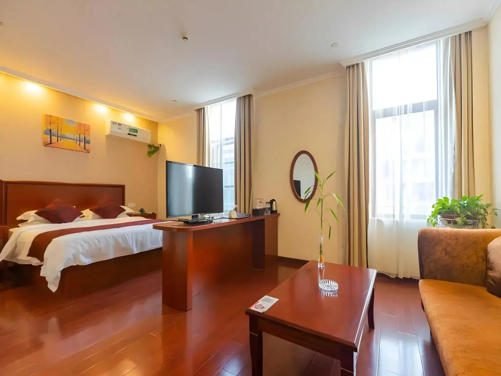 Хучжоу: GreenTree Inn HuZhou AnJi YingBin Avenue Express Hotel