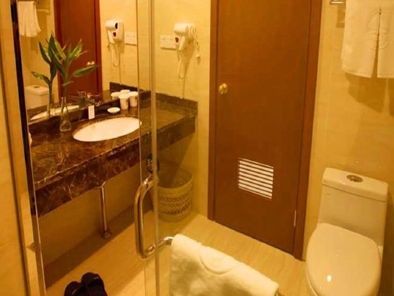 Чичжоу: GreenTree Inn Chizhou Changjiang Middle Road Shangzhidu Commerce Square Express Hotel