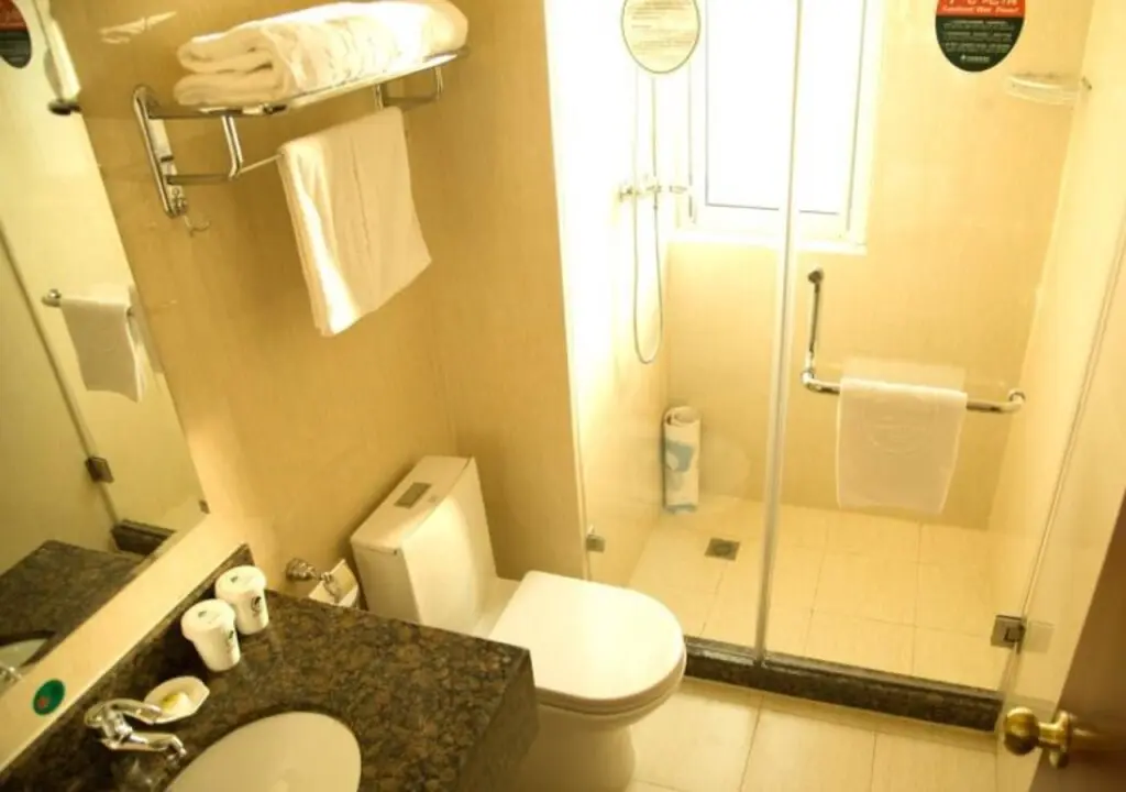 Гуши: GreenTree Inn Henan Xinyang Gushi Zhongshan Avenue Hongsu Avenue Express Hotel