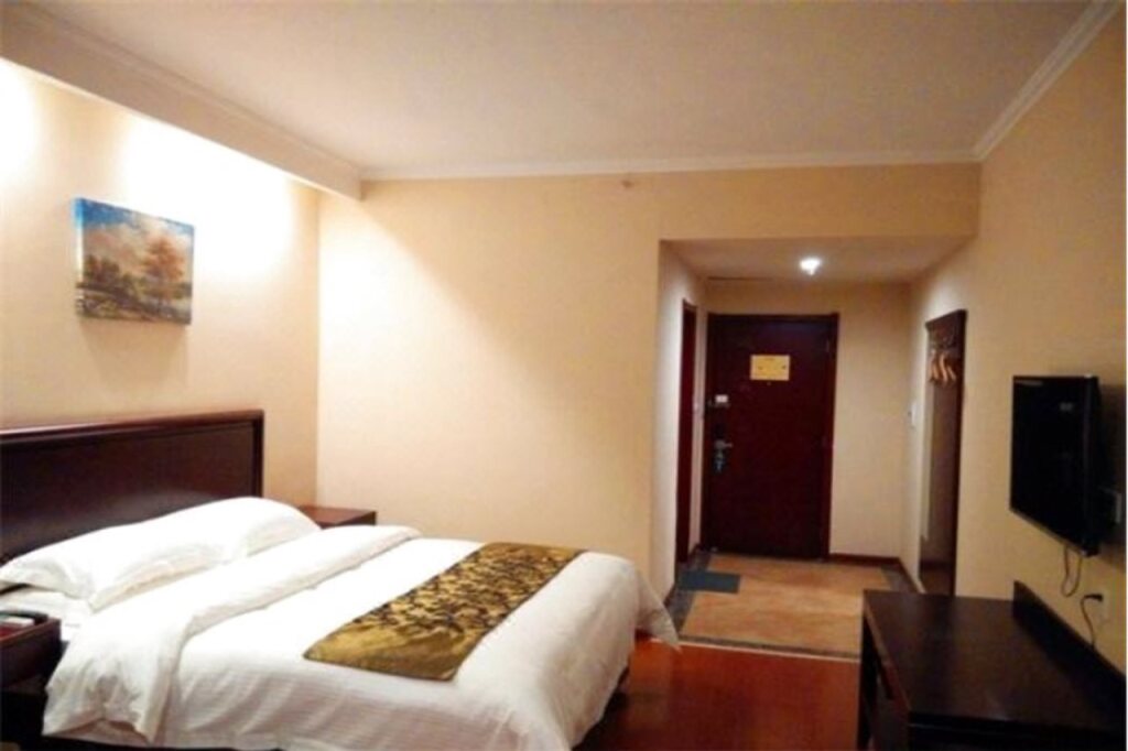 Цзяочжоу: GreenTree Inn QinYang Middle HuaiFu Road Express Hotel