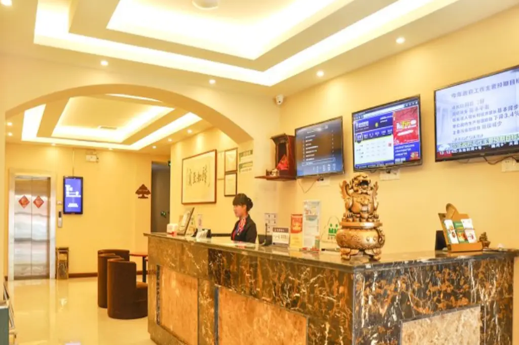 Юньчэн: GreenTree Inn YunCheng South of Railway Station North FengHuang Road Shell Hotel