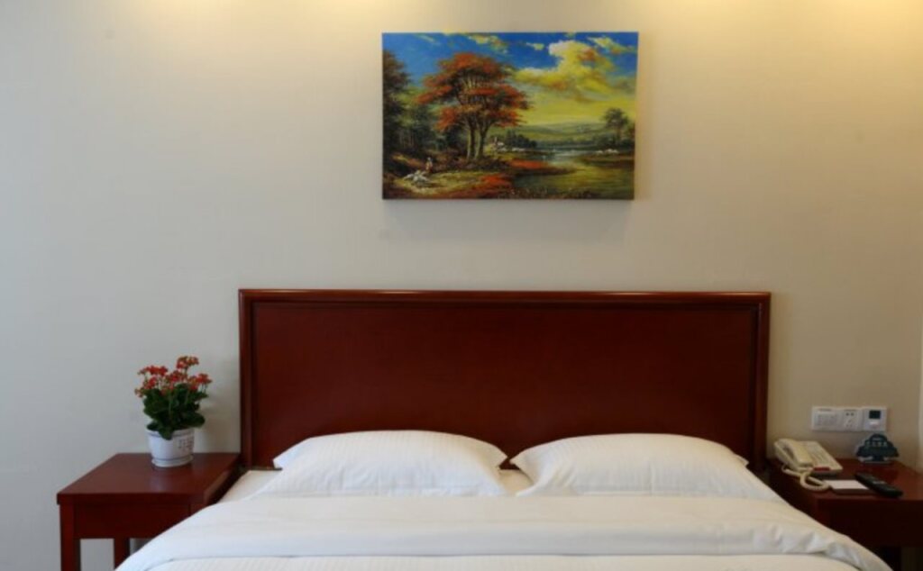 Юньчэн: GreenTree Inn YunCheng South of Railway Station North FengHuang Road Shell Hotel