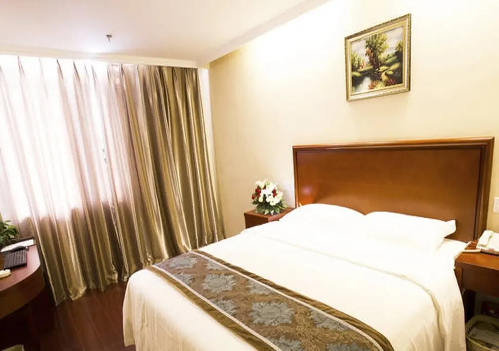 Цзыбо: GreenTree Inn Zibo Zichuan District Flyover Business Hotel