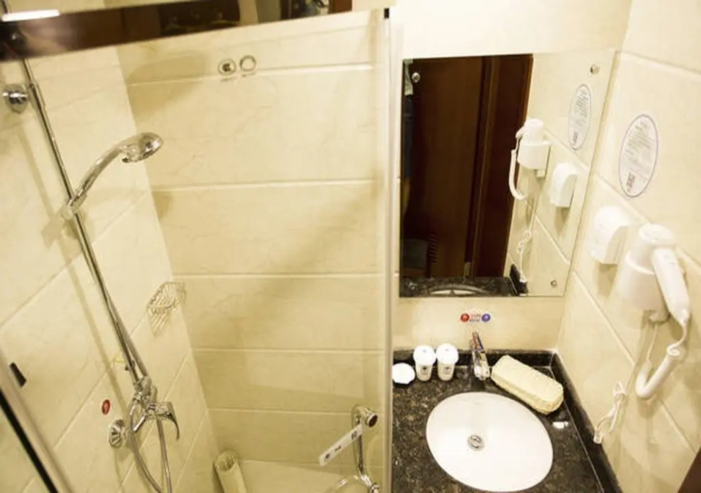 Цзыбо: GreenTree Inn Zibo Zichuan District Flyover Business Hotel