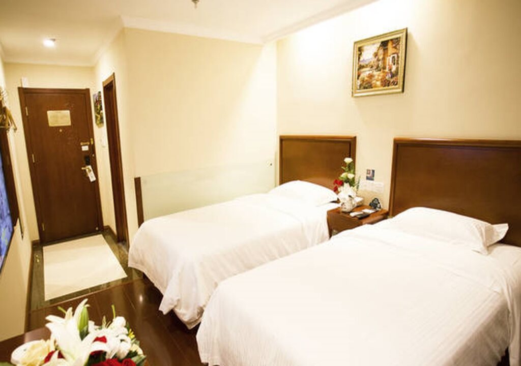 Цзыбо: GreenTree Inn Zibo Zichuan District Flyover Business Hotel