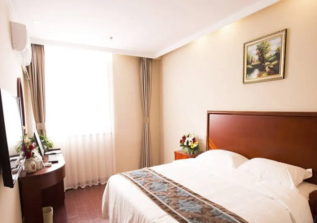 Цзыбо: GreenTree Inn Zibo Zichuan District Flyover Business Hotel