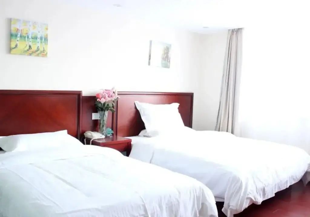 Хецзе: GreenTree Inn ShanDong HeZe West ZhongHua Road JinZuan International Express Hotel